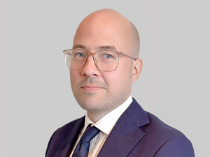 Erik Karlsson 615X405